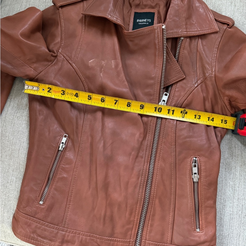 Barney New York real leather Jacket. Size 8, but fits more like 4-6. - Picture 3 of 5